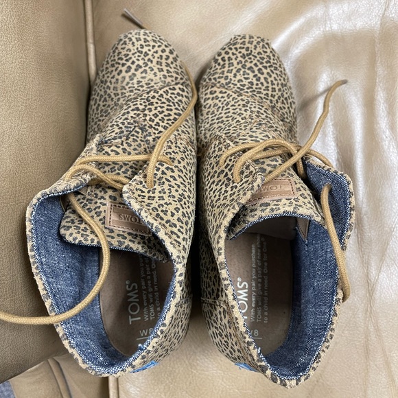 Toms bootie wedges size 8 - Picture 3 of 6
